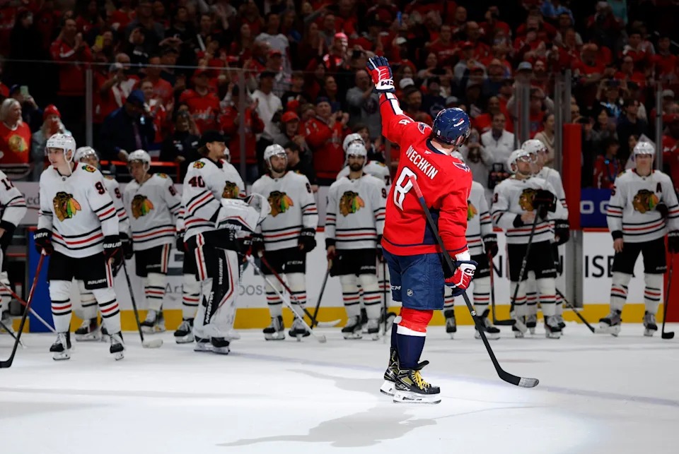 Ovechkin Joins Gretzky in NHL History with 894th Goal 1