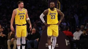 Warriors Defeat Lakers in 123 116 Showdown 3
